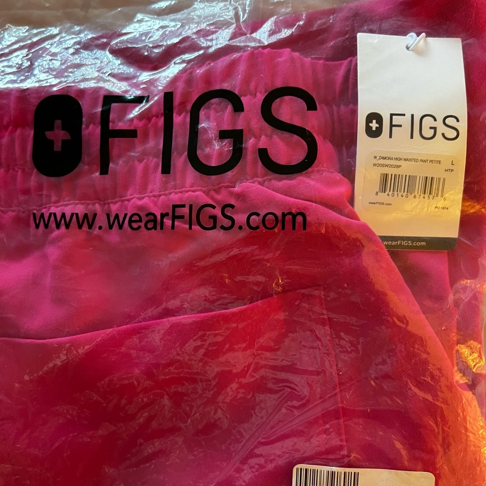 High waist Zamora figs scrubs, brand new.